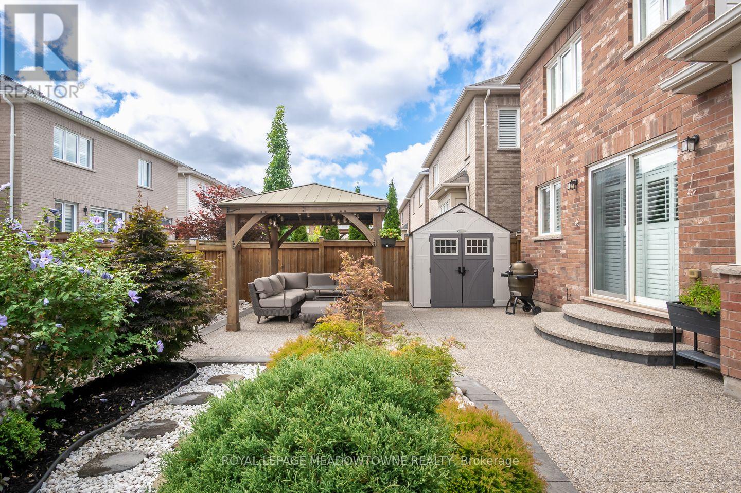 284 Chilver Heights, Milton, Ontario  L9E 1E1 - Photo 39 - W14086710