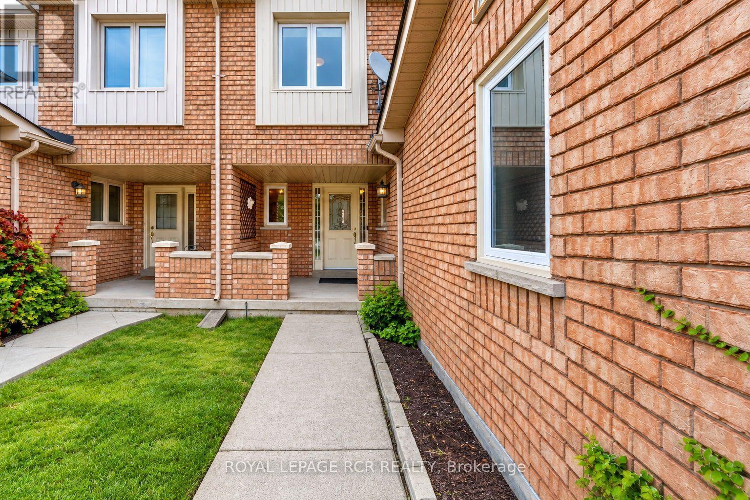 105 Hanton Crescent, Caledon, Ontario  L7E 1W1 - Photo 3 - W14086778