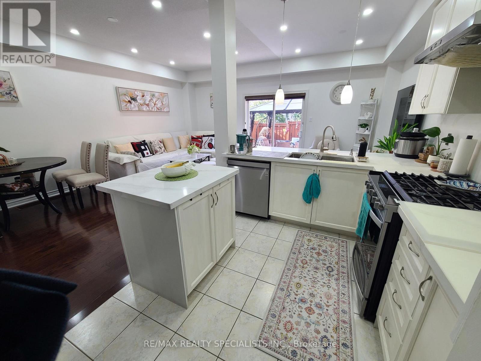 360 Hobbs Crescent, Milton, Ontario  L9T 0J3 - Photo 15 - W14086788