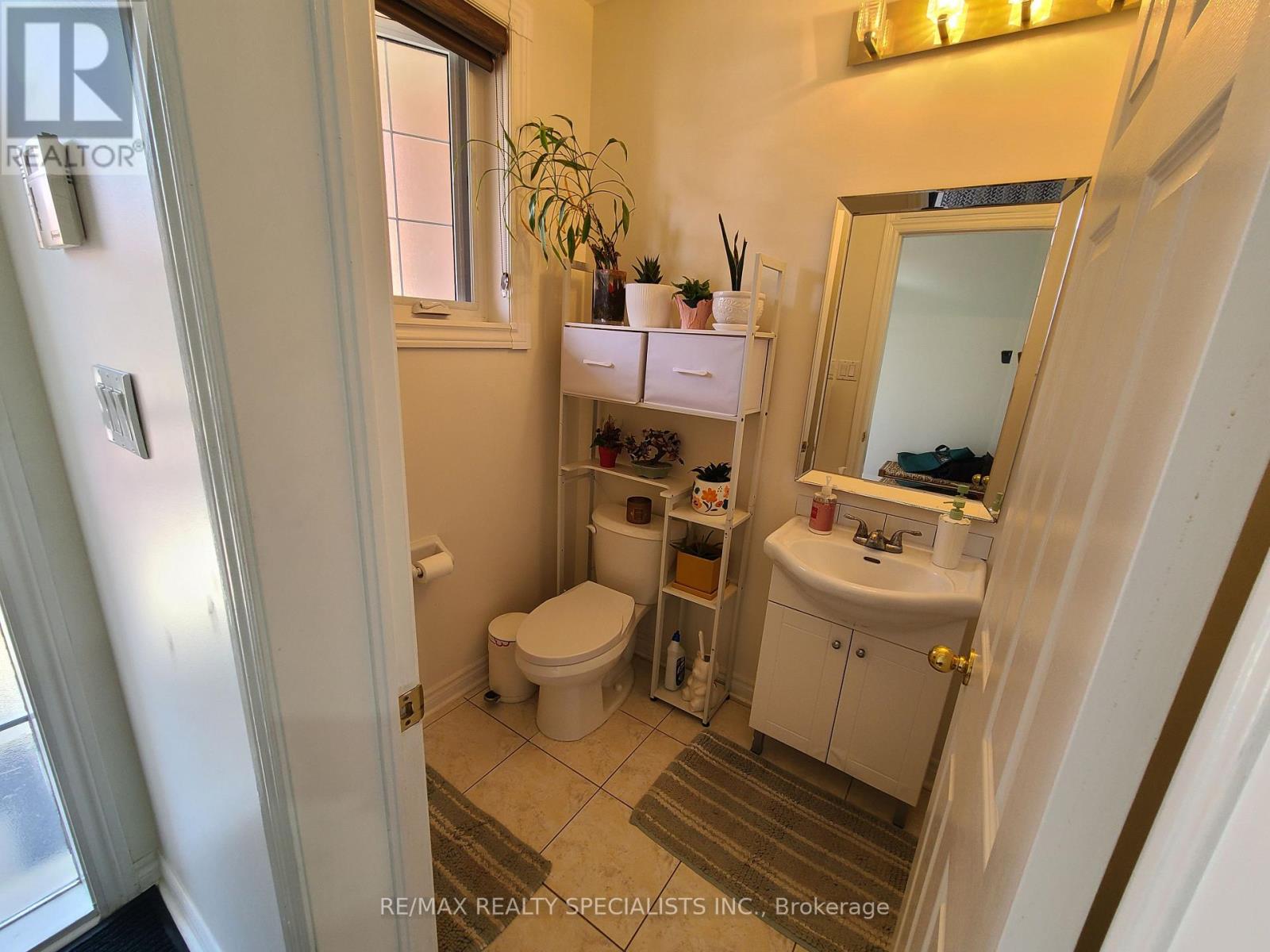 360 Hobbs Crescent, Milton, Ontario  L9T 0J3 - Photo 6 - W14086788