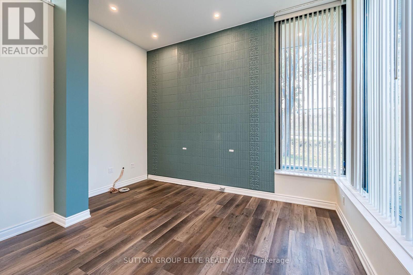 1402 South Service Road, Mississauga, Ontario  L5E 2P8 - Photo 14 - W14086872