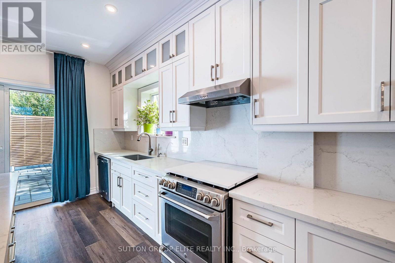 1402 South Service Road, Mississauga, Ontario  L5E 2P8 - Photo 24 - W14086872