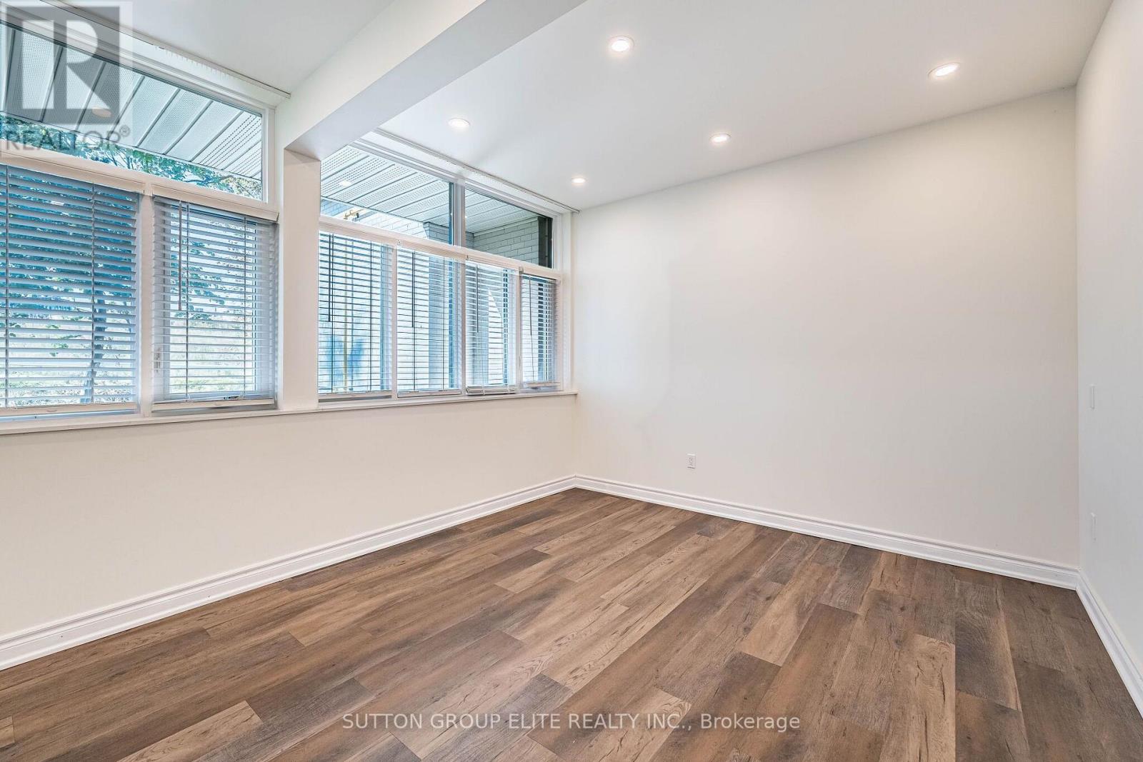 1402 South Service Road, Mississauga, Ontario  L5E 2P8 - Photo 26 - W14086872