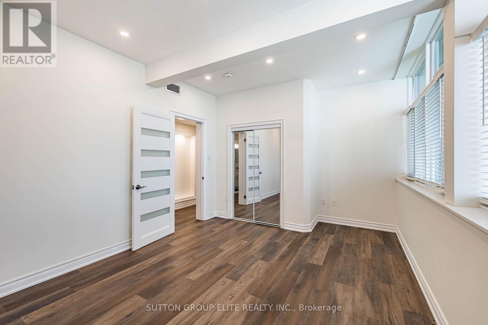 1402 South Service Road, Mississauga, Ontario  L5E 2P8 - Photo 28 - W14086872