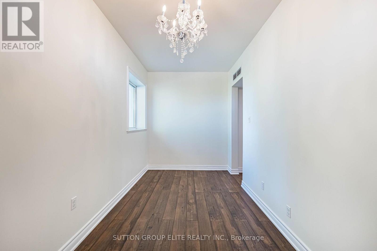 1402 South Service Road, Mississauga, Ontario  L5E 2P8 - Photo 38 - W14086872