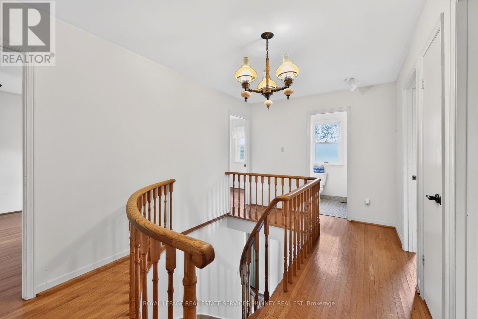 1353 Bunsden Avenue, Mississauga, Ontario  L5H 2B3 - Photo 14 - W14086974