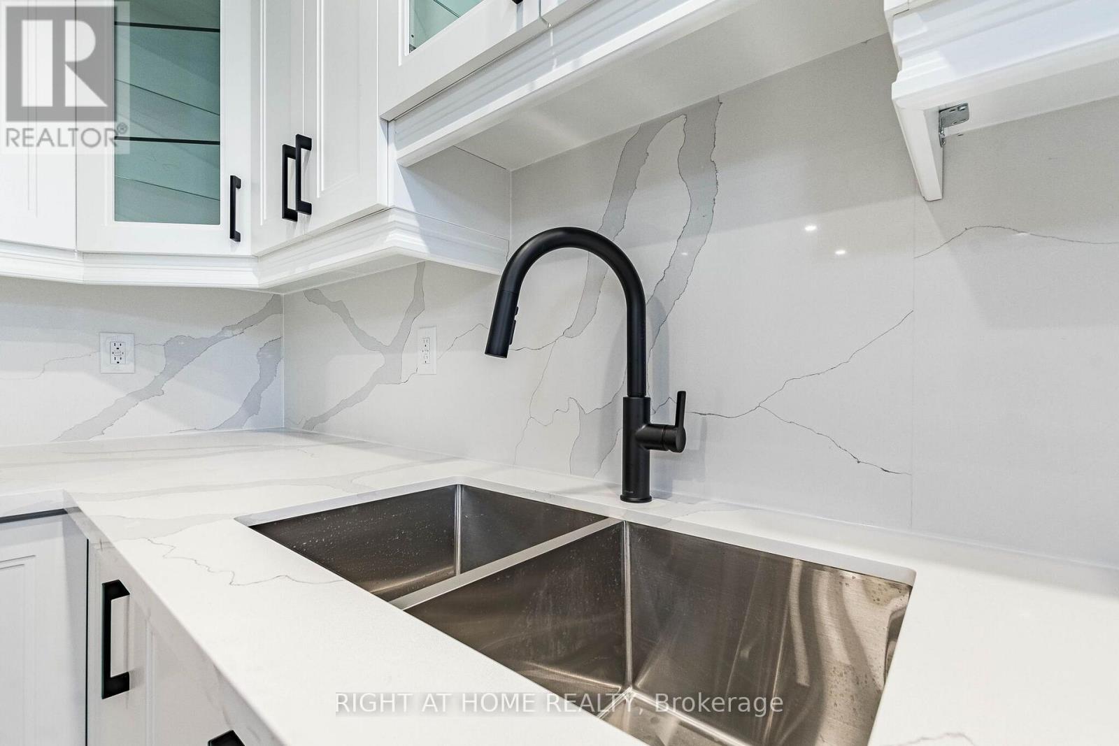 75 - 6797 Formentera Avenue, Mississauga, Ontario  L5N 2L6 - Photo 6 - W14086978