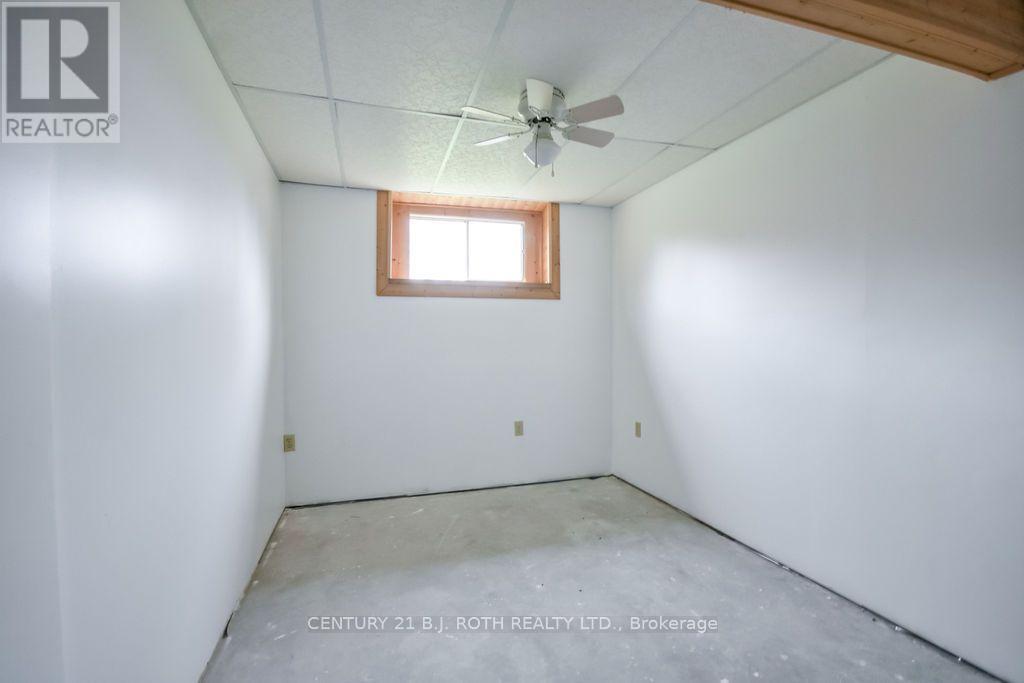 1398 Old Fort Road, Tay, Ontario  L4R 4K3 - Photo 29 - S14081022