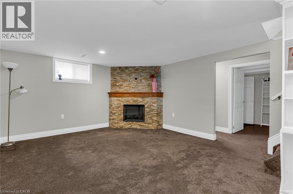 16 Glebe Court, Hamilton, Ontario  L9C 6B1 - Photo 14 - 40871924