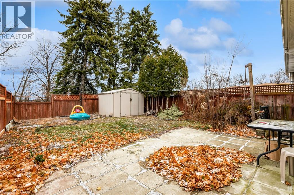 16 Glebe Court, Hamilton, Ontario  L9C 6B1 - Photo 16 - 40871924