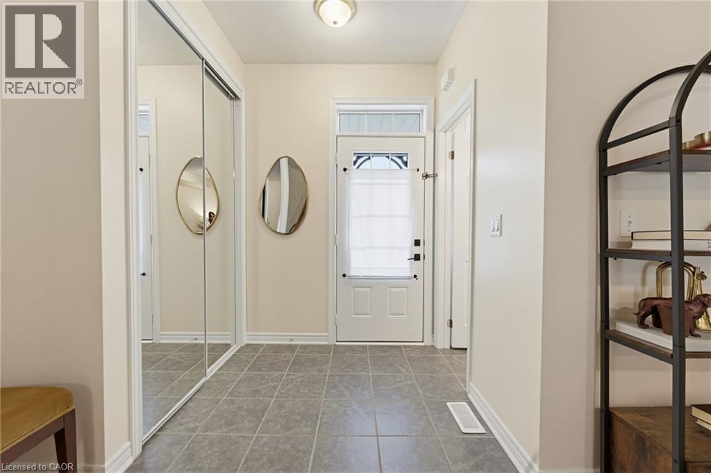 63 Golden Iris Crescent, Waterdown, Ontario  L8B 0R6 - Photo 3 - 40871274