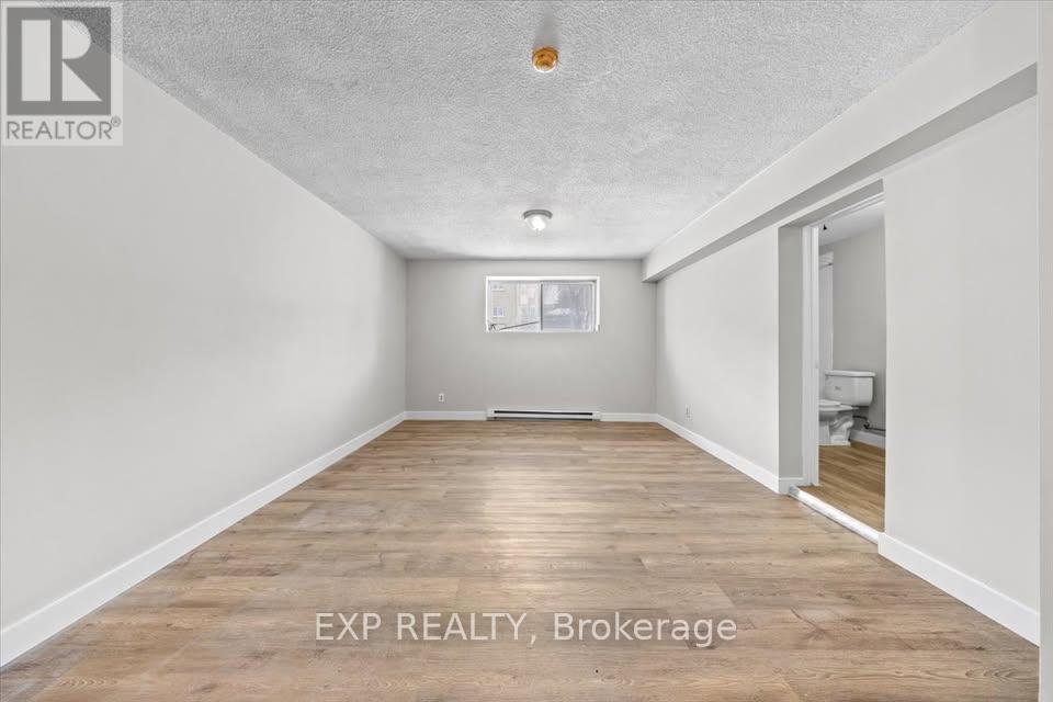 021 - 1435 Morisset Avenue, Ottawa, Ontario  K1Z 8H2 - Photo 4 - X13774636