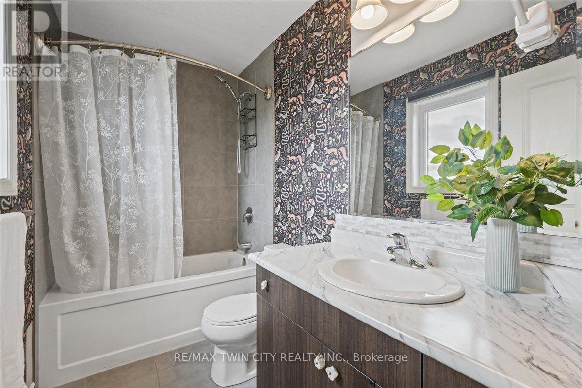 100 Links Crescent N, Woodstock, Ontario  N4T 0K7 - Photo 29 - X14086762
