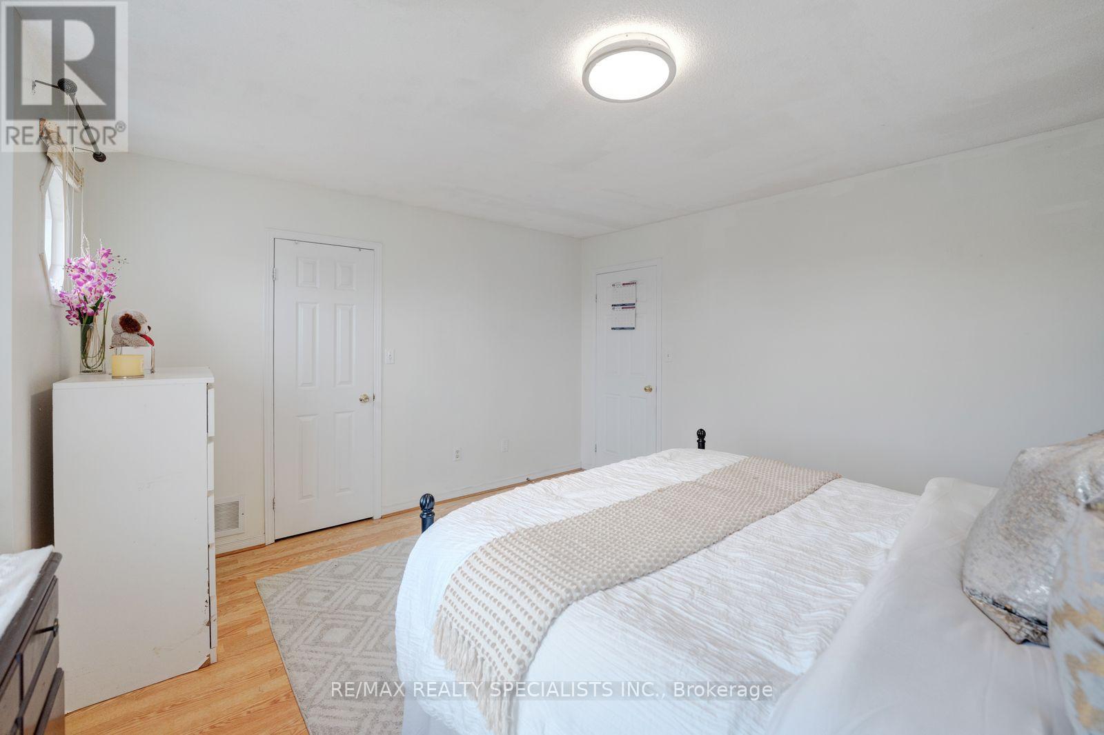 1754 Upper Gage Avenue, Hamilton, Ontario  L8W 3W3 - Photo 21 - X14084078