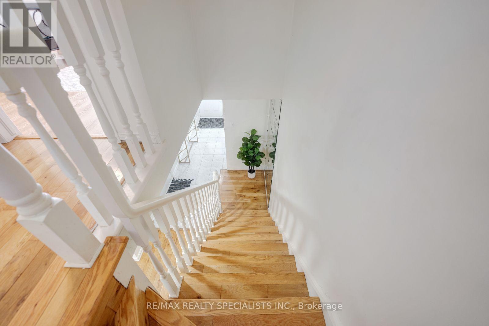 1754 Upper Gage Avenue, Hamilton, Ontario  L8W 3W3 - Photo 30 - X14084078