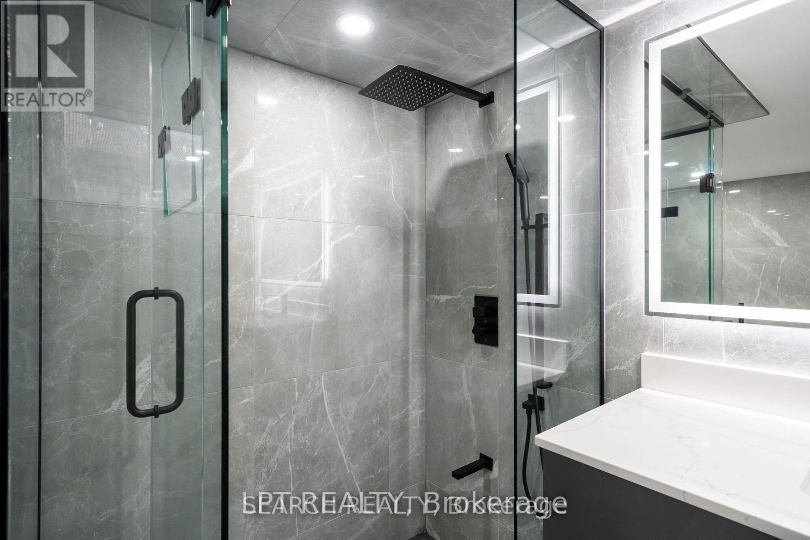 1079 Deta Road, Mississauga, Ontario  L5E 2R6 - Photo 26 - W14083750
