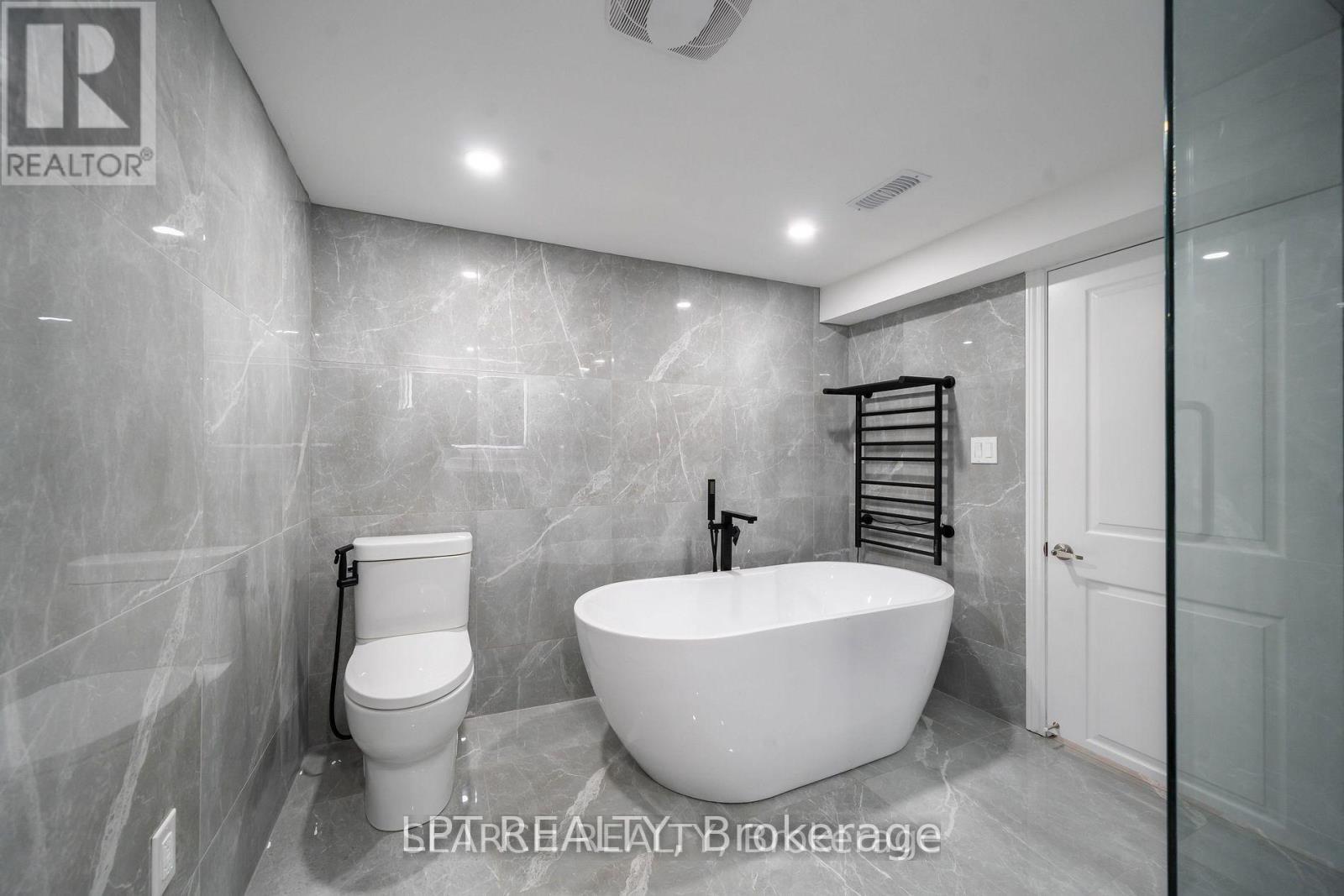 1079 Deta Road, Mississauga, Ontario  L5E 2R6 - Photo 27 - W14083750
