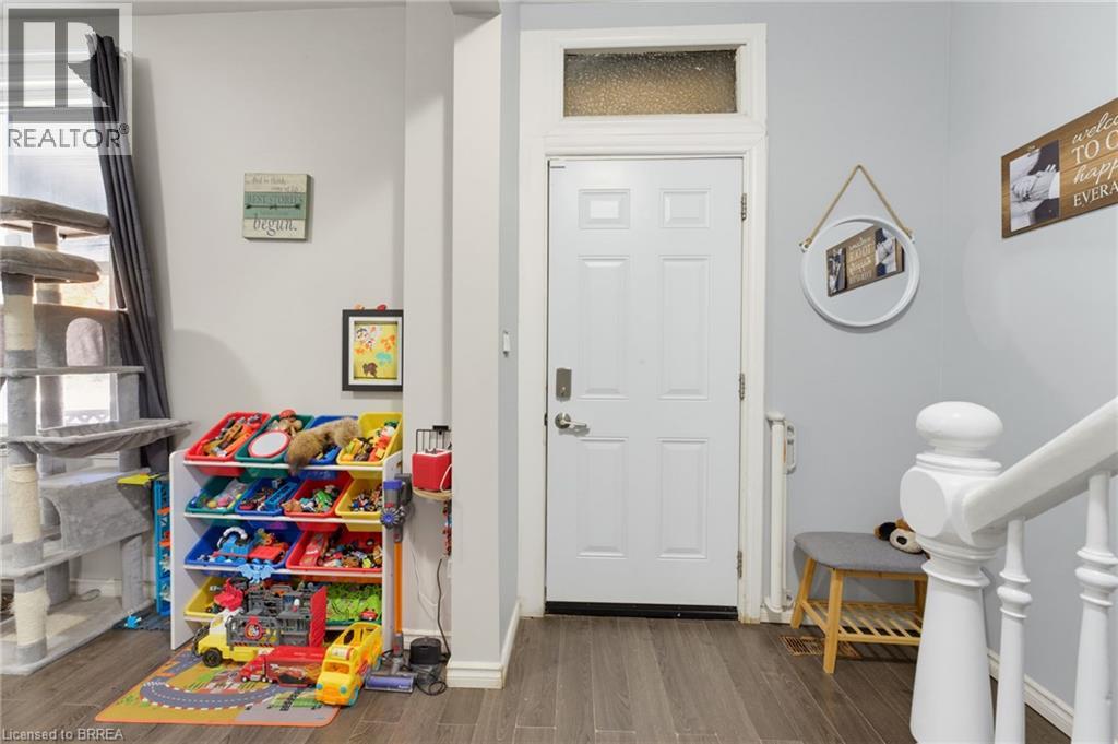 256 Dundas Street, Woodstock, Ontario  N4S 1B1 - Photo 12 - 40871062