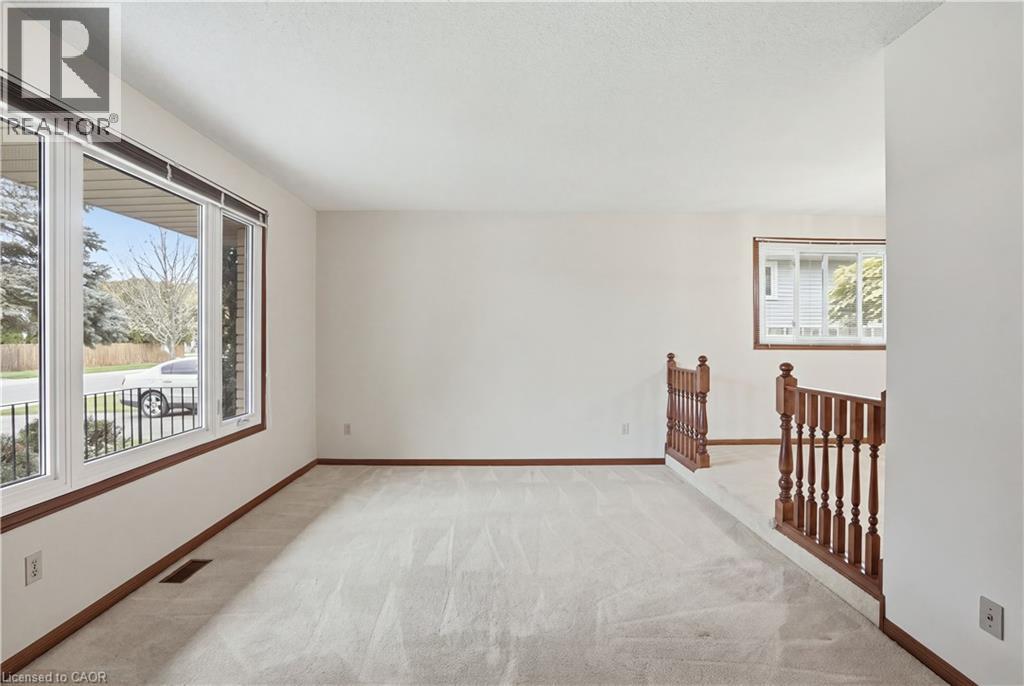 84 Larchwood Circle, Welland, Ontario  L3C 6T3 - Photo 5 - 40871844
