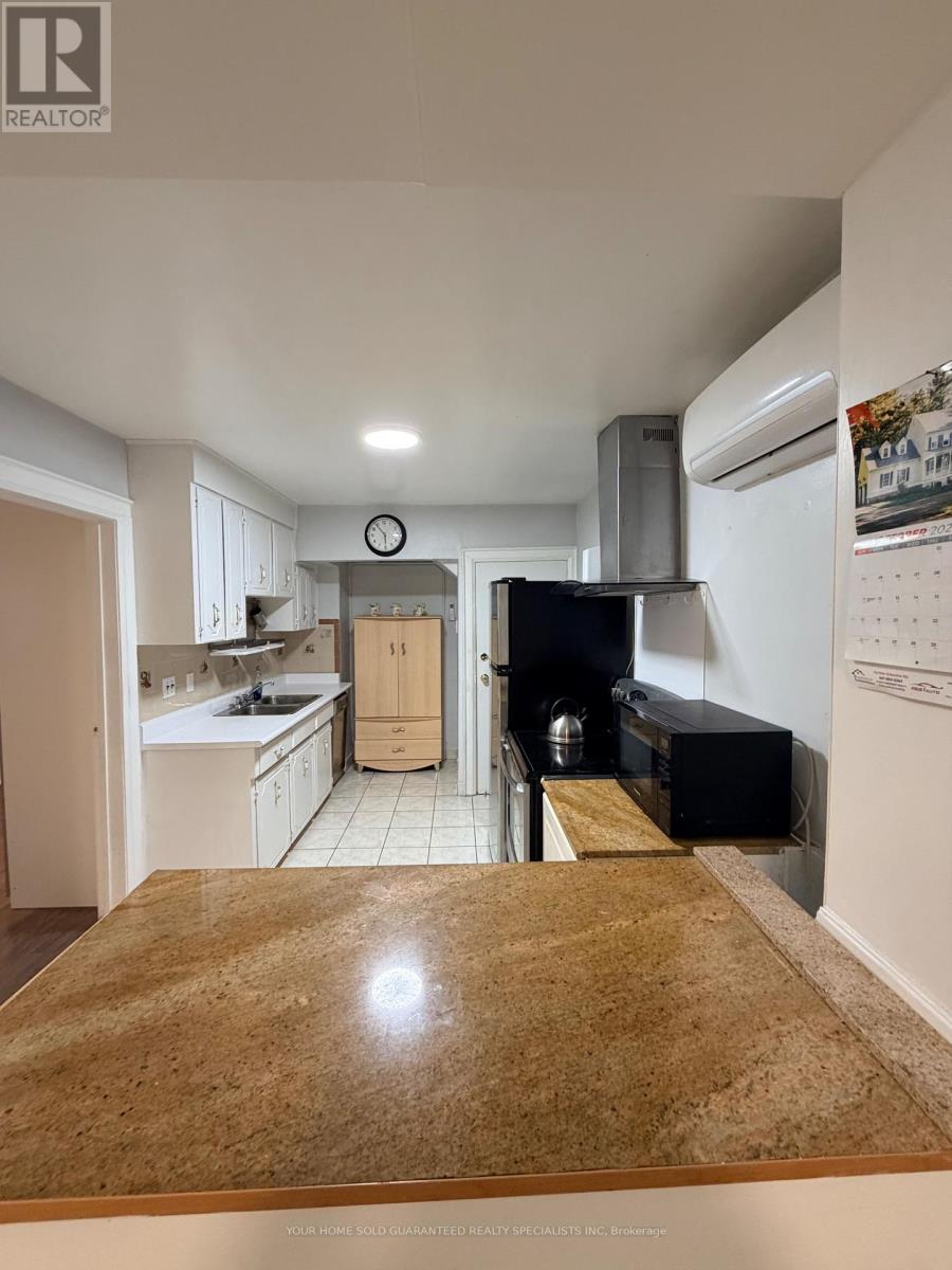 2518 Lake Shore Boulevard, Toronto, Ontario  M8V 1E1 - Photo 4 - W13823018