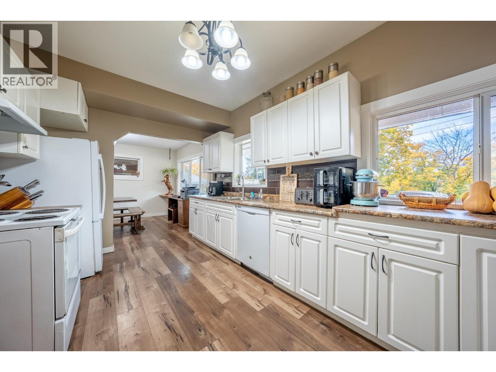3190 Hall Frontage Road, Grand Forks, British Columbia  V0H 1H5 - Photo 10 - 10403441