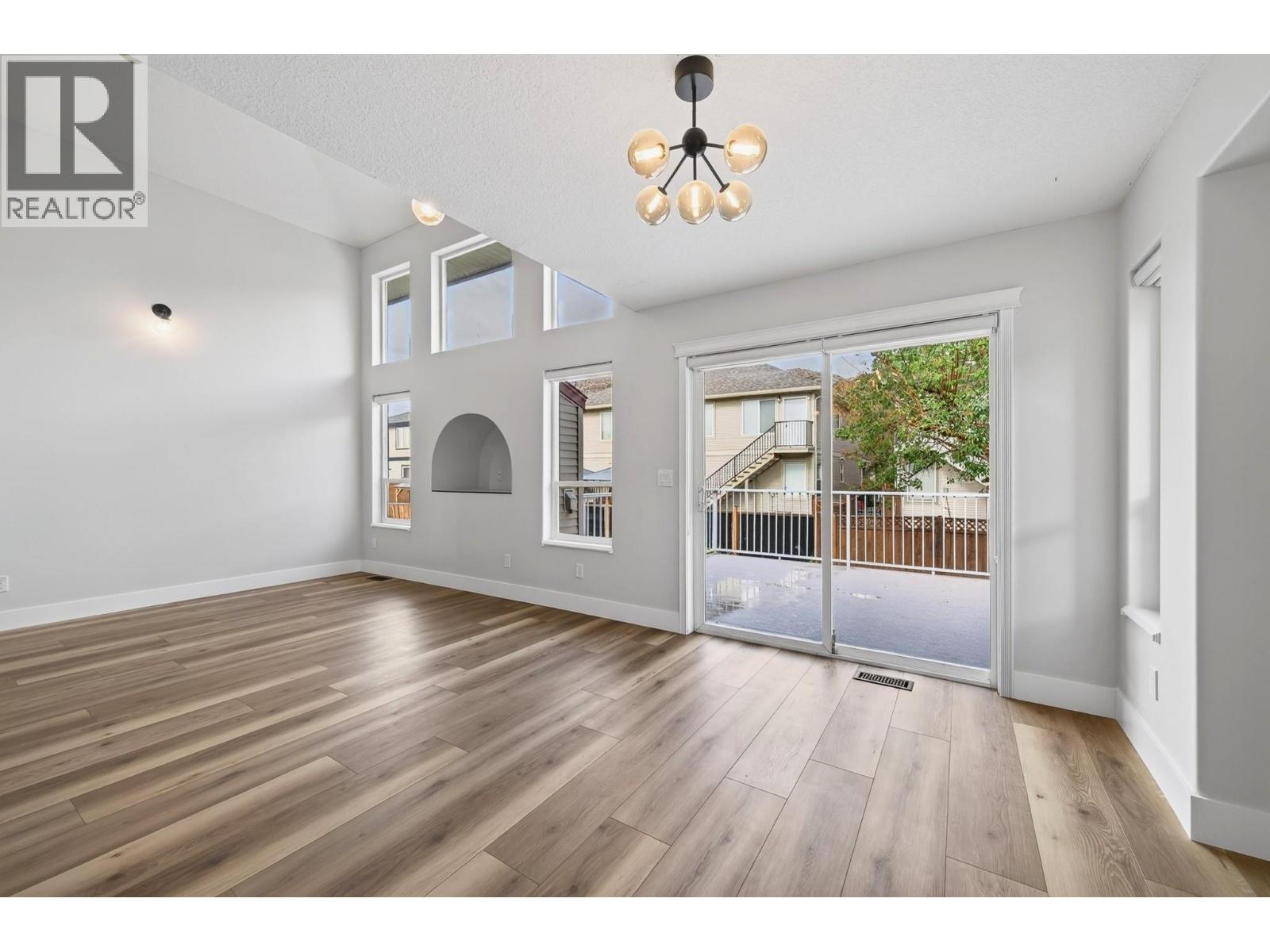 2620 Briarwood Avenue, Kamloops, British Columbia  V2B 8P7 - Photo 6 - 10403474