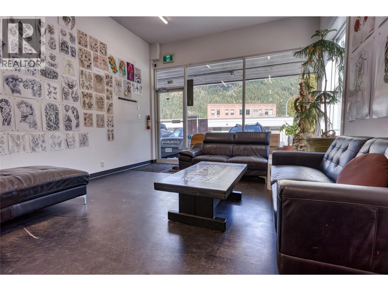 630 Front Street, Nelson, British Columbia  V1L 4B7 - Photo 12 - 10402327