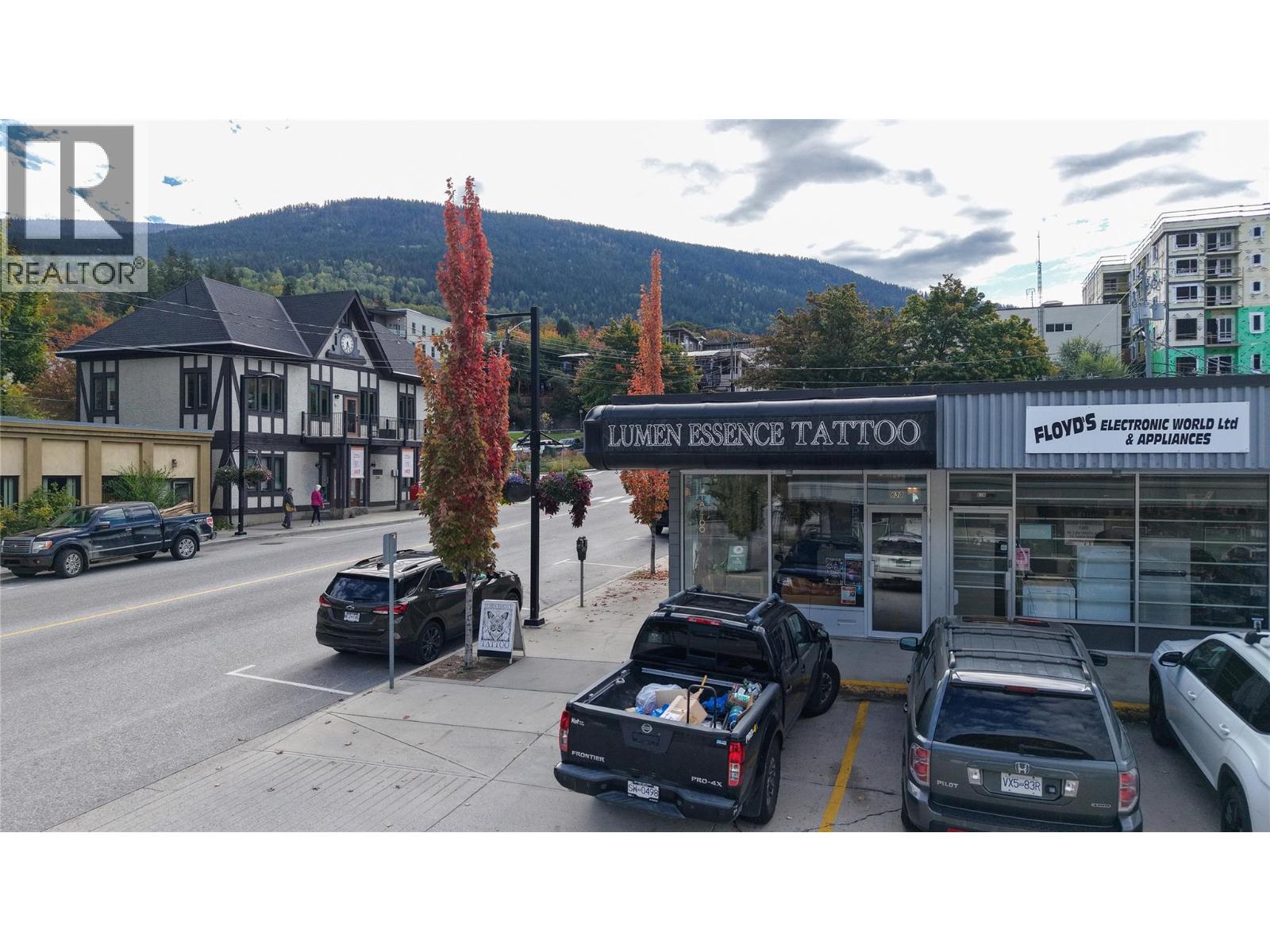 630 Front Street, Nelson, British Columbia  V1L 4B7 - Photo 2 - 10402327