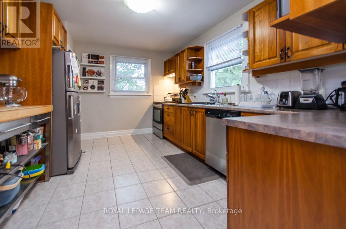 114 Withrow Avenue, Ottawa, Ontario  K2G 2J7 - Photo 10 - X14081840