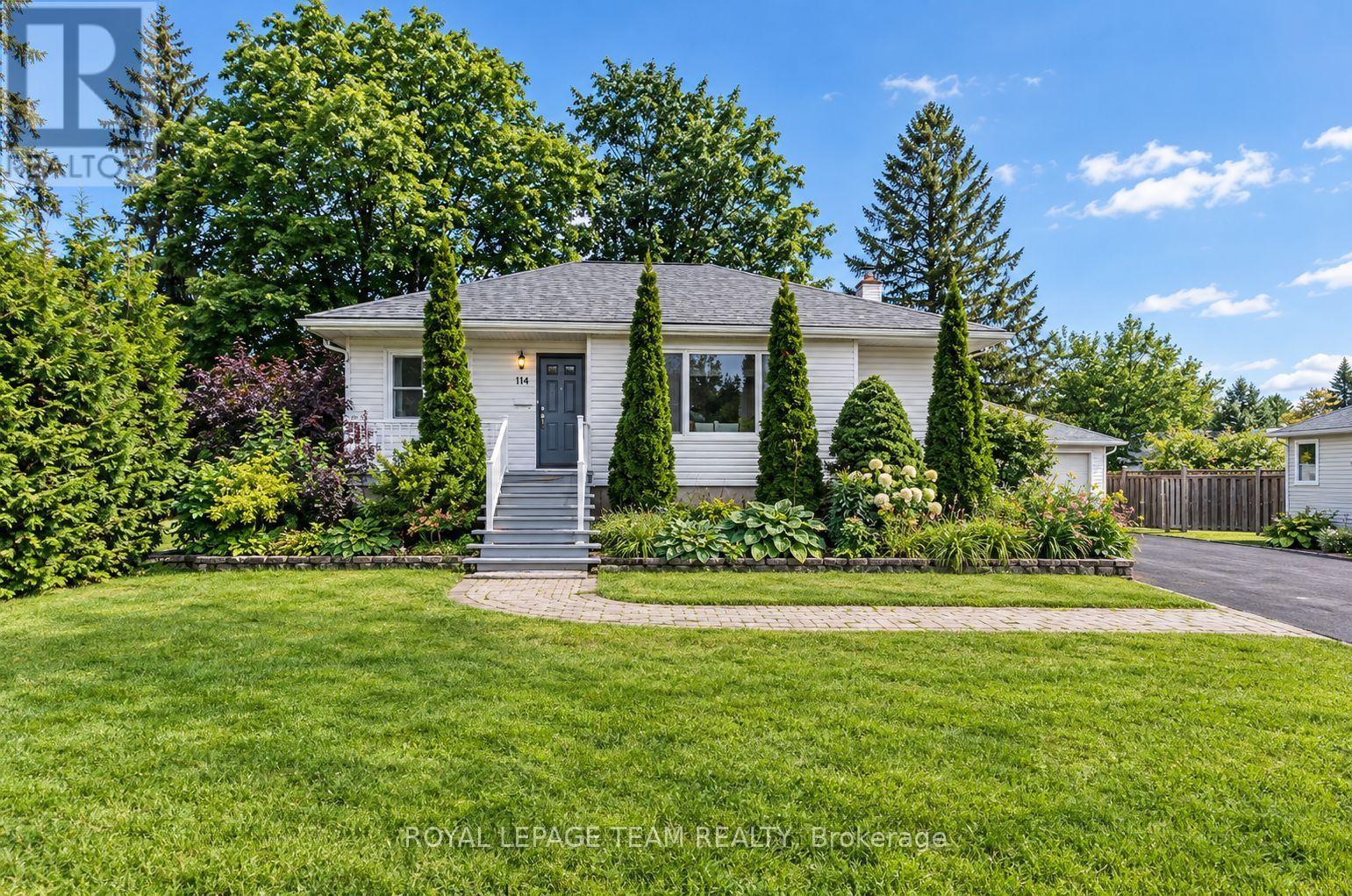 114 Withrow Avenue, Ottawa, Ontario