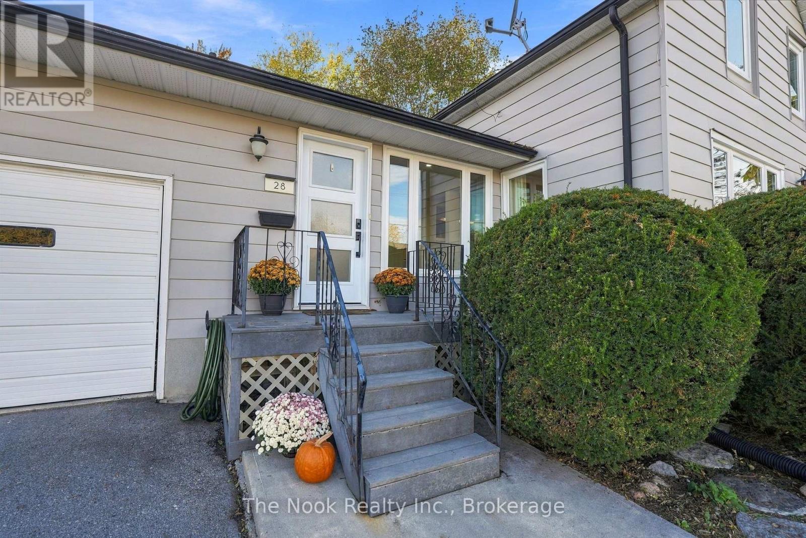 28 Purdy Street, Belleville, Ontario  K8P 1Y9 - Photo 3 - X14087108