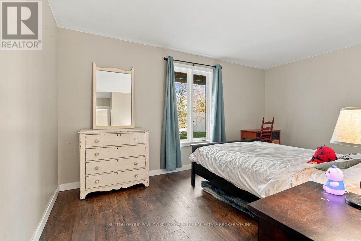 2174 Parkhill Drive, North Middlesex, Ontario  N0M 2K0 - Photo 36 - X14087106