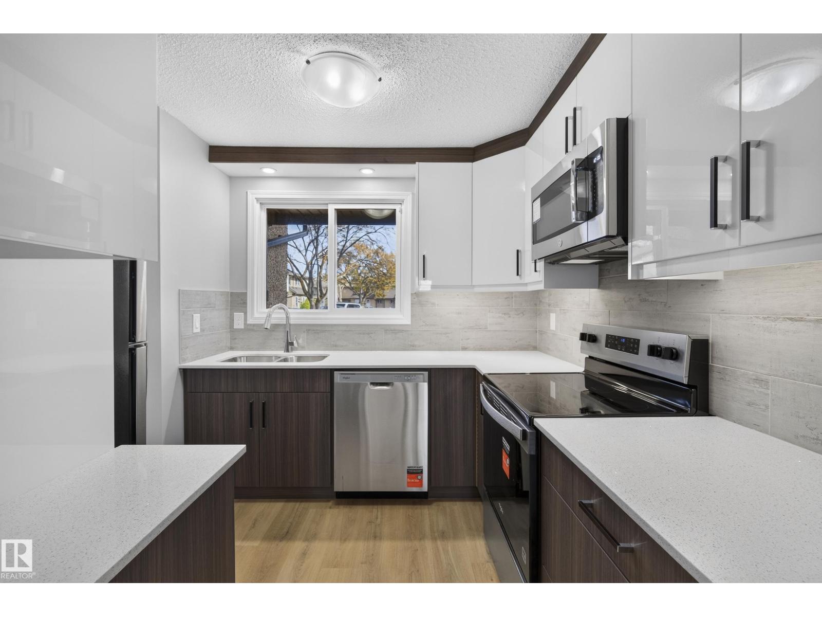 3257 142 Av Nw, Edmonton, Alberta  T5Y 1H9 - Photo 4 - E4513223