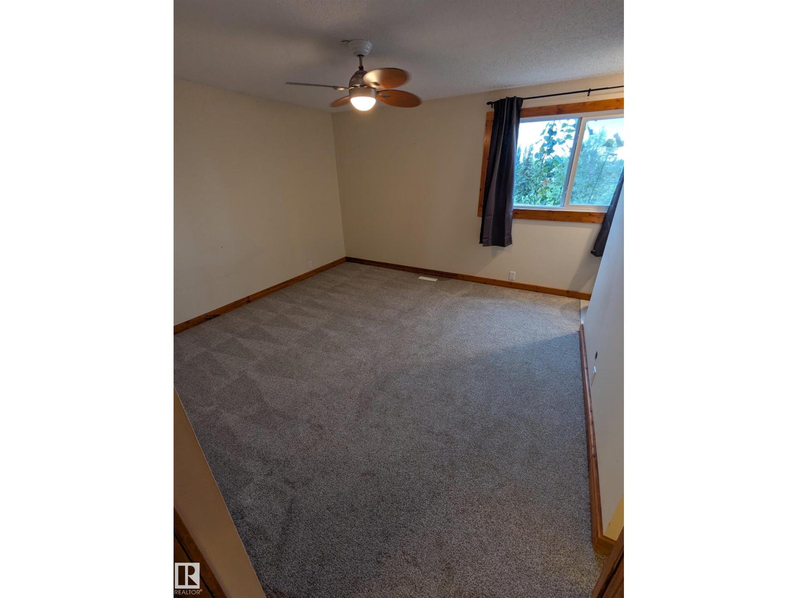 18729 95A AV NW