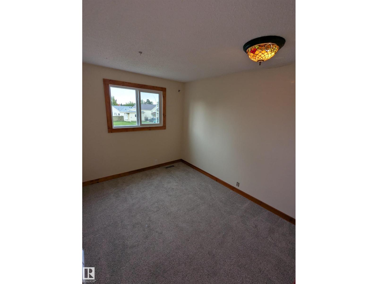 18729 95A AV NW