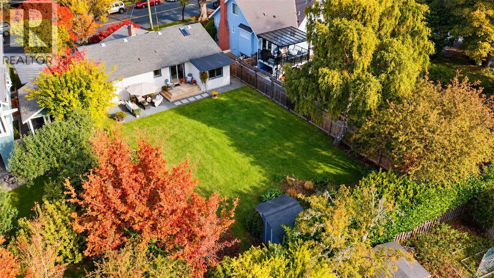 1635 Fairfield Rd, Victoria, British Columbia  V8S 1G4 - Photo 48 - 1051828