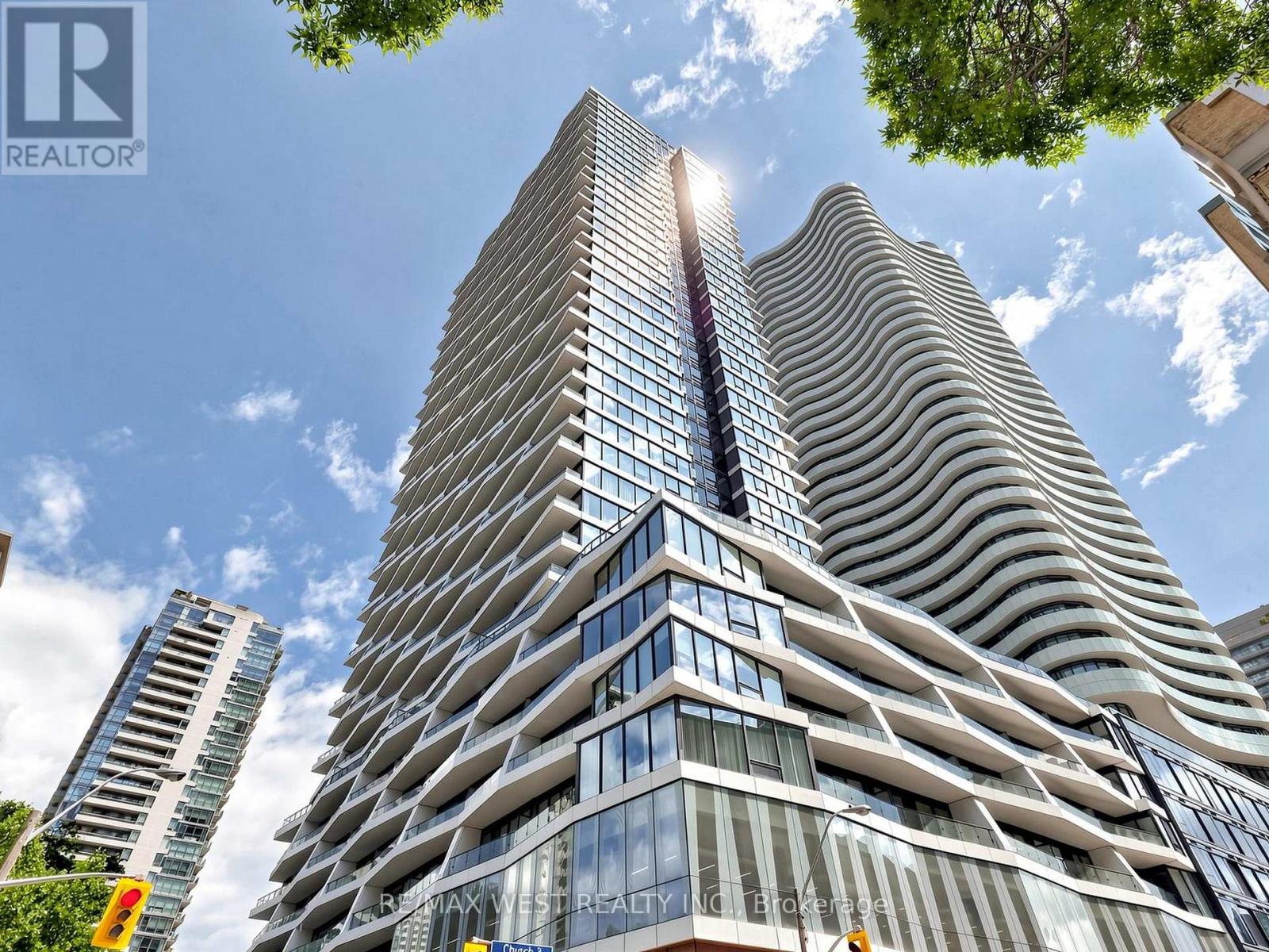1716 - 85 WOOD STREET, Toronto, Ontario