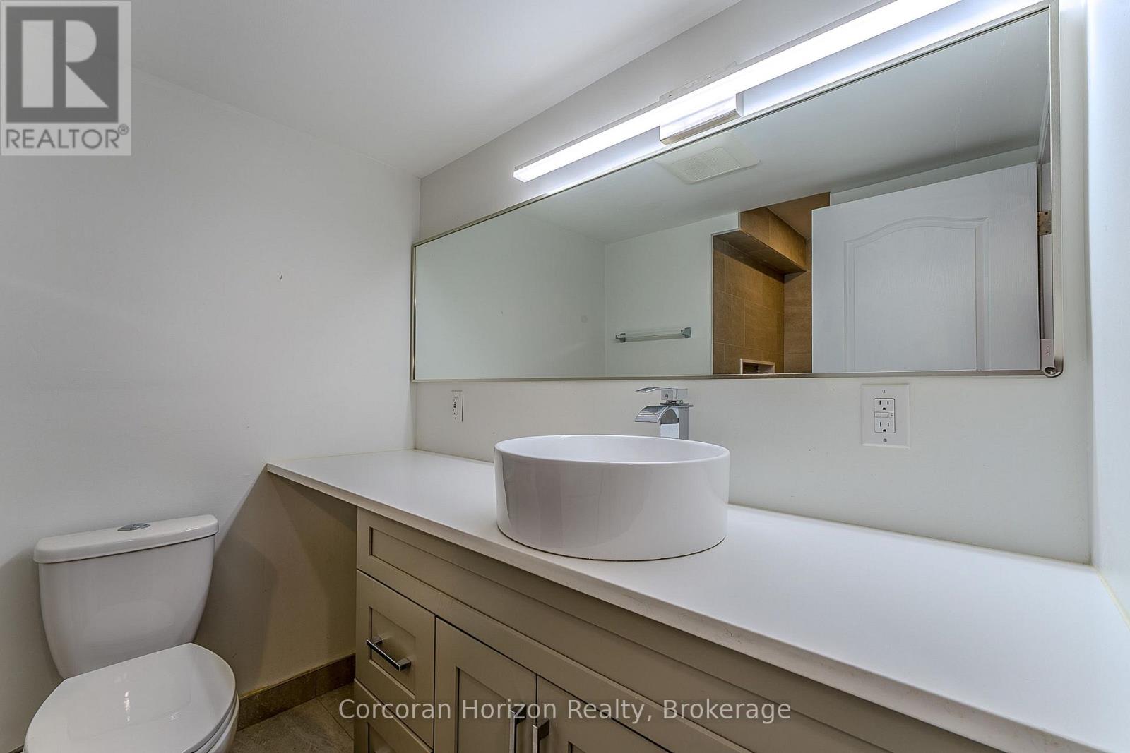 17 Taymall Street, Hamilton, Ontario  L8W 1Z7 - Photo 14 - X14087098