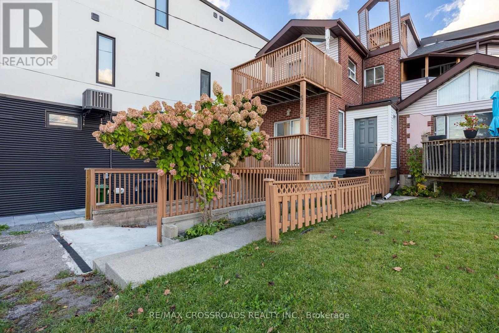 592A DANFORTH ROAD, Toronto, Ontario