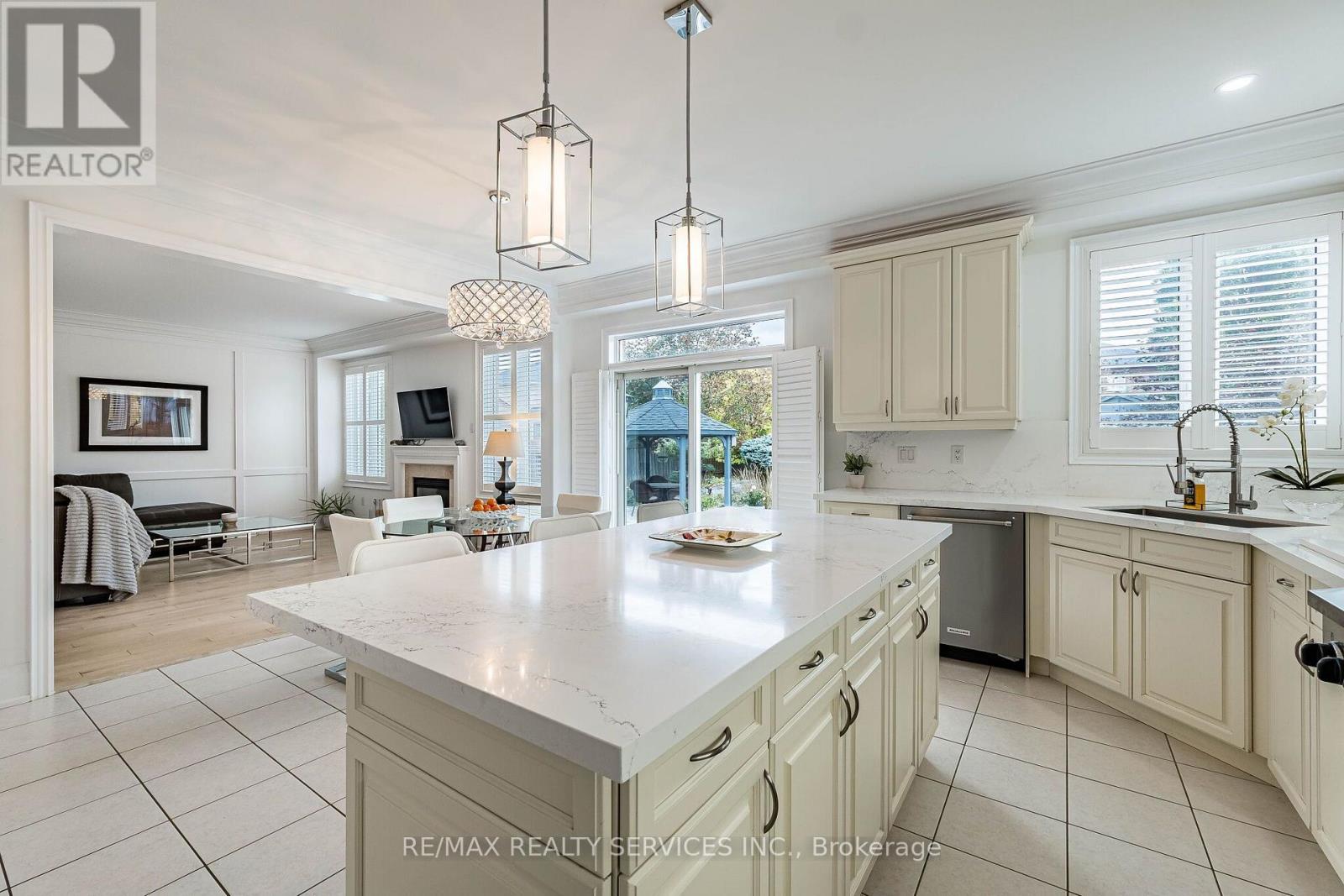 13 Vista Drive, Bradford West Gwillimbury (Bradford), Ontario  L3Z 0B6 - Photo 23 - N14087066