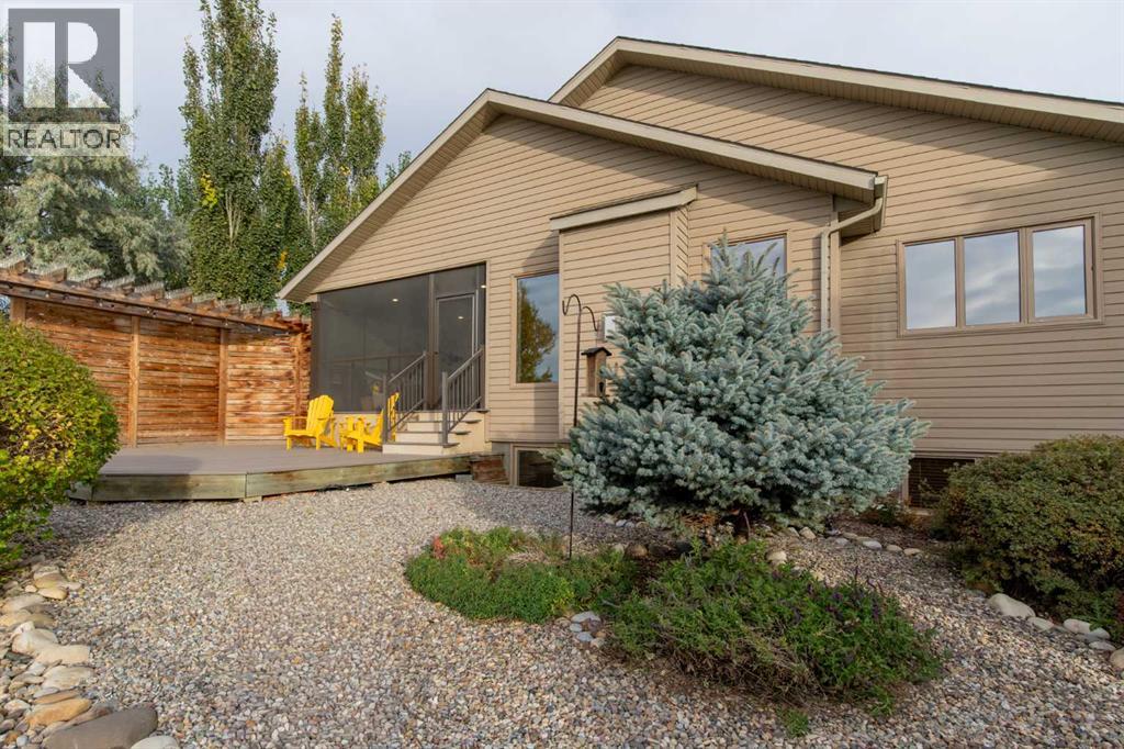 4 Canyoncrest Point W