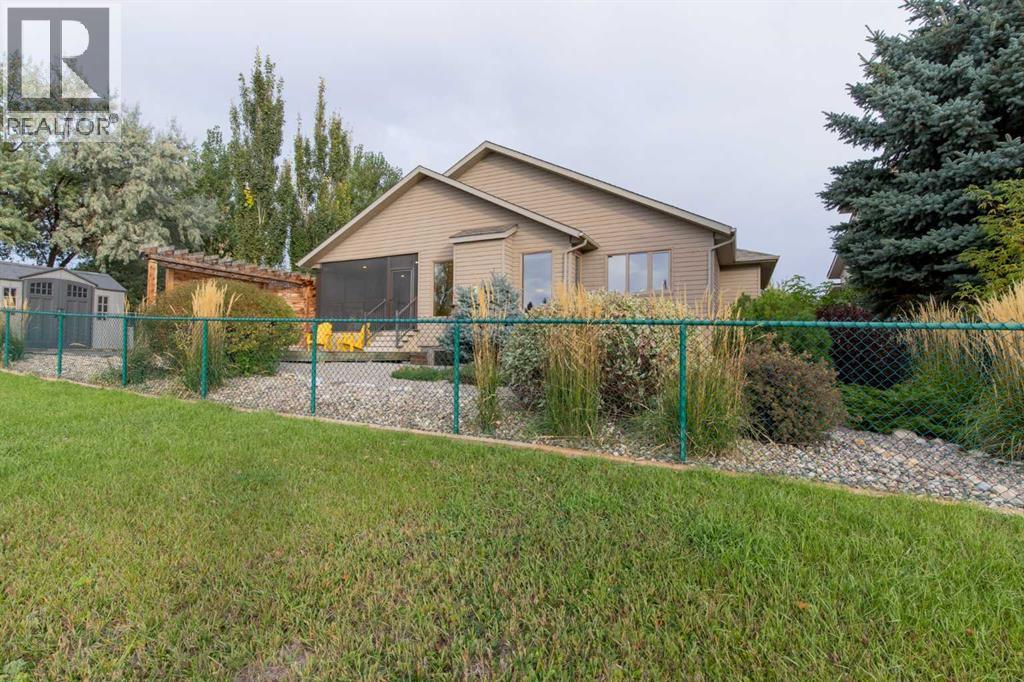 4 Canyoncrest Point W