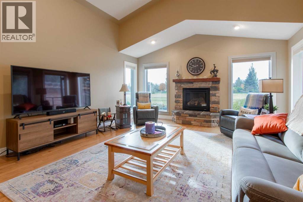 4 Canyoncrest Point W