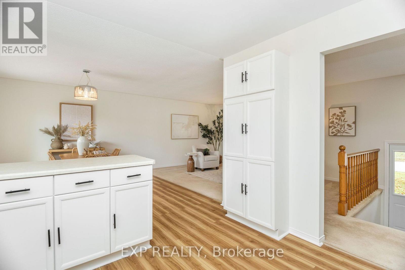 33 Shaw Street, Springwater, Ontario  L0L 1P0 - Photo 11 - S14087054