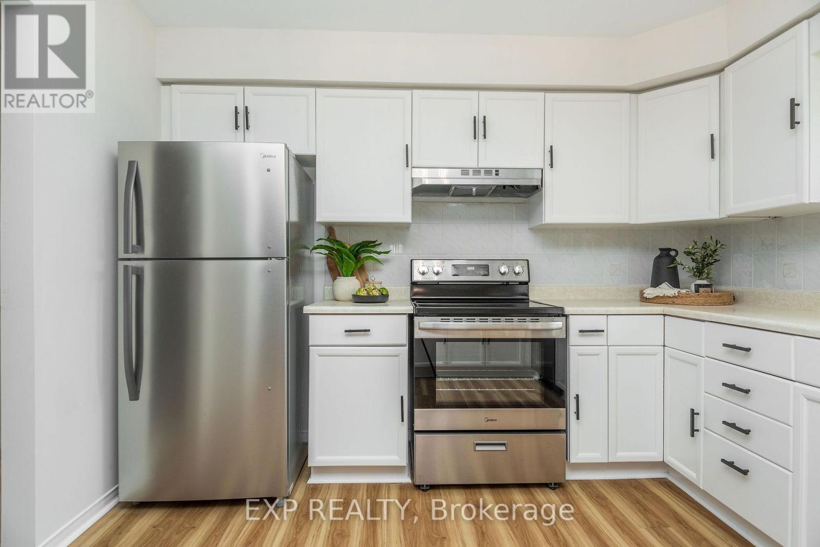 33 Shaw Street, Springwater, Ontario  L0L 1P0 - Photo 12 - S14087054