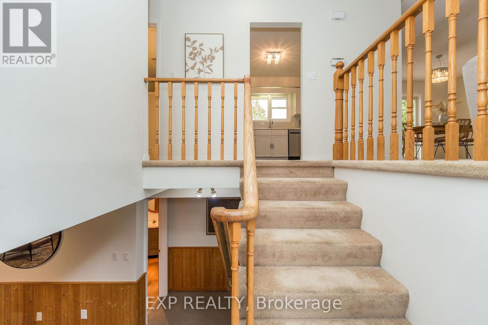 33 Shaw Street, Springwater, Ontario  L0L 1P0 - Photo 3 - S14087054