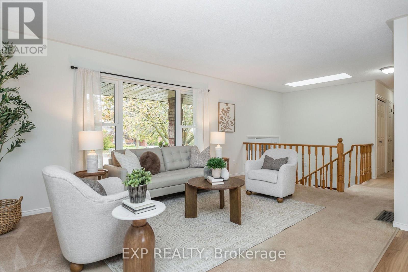33 Shaw Street, Springwater, Ontario  L0L 1P0 - Photo 5 - S14087054