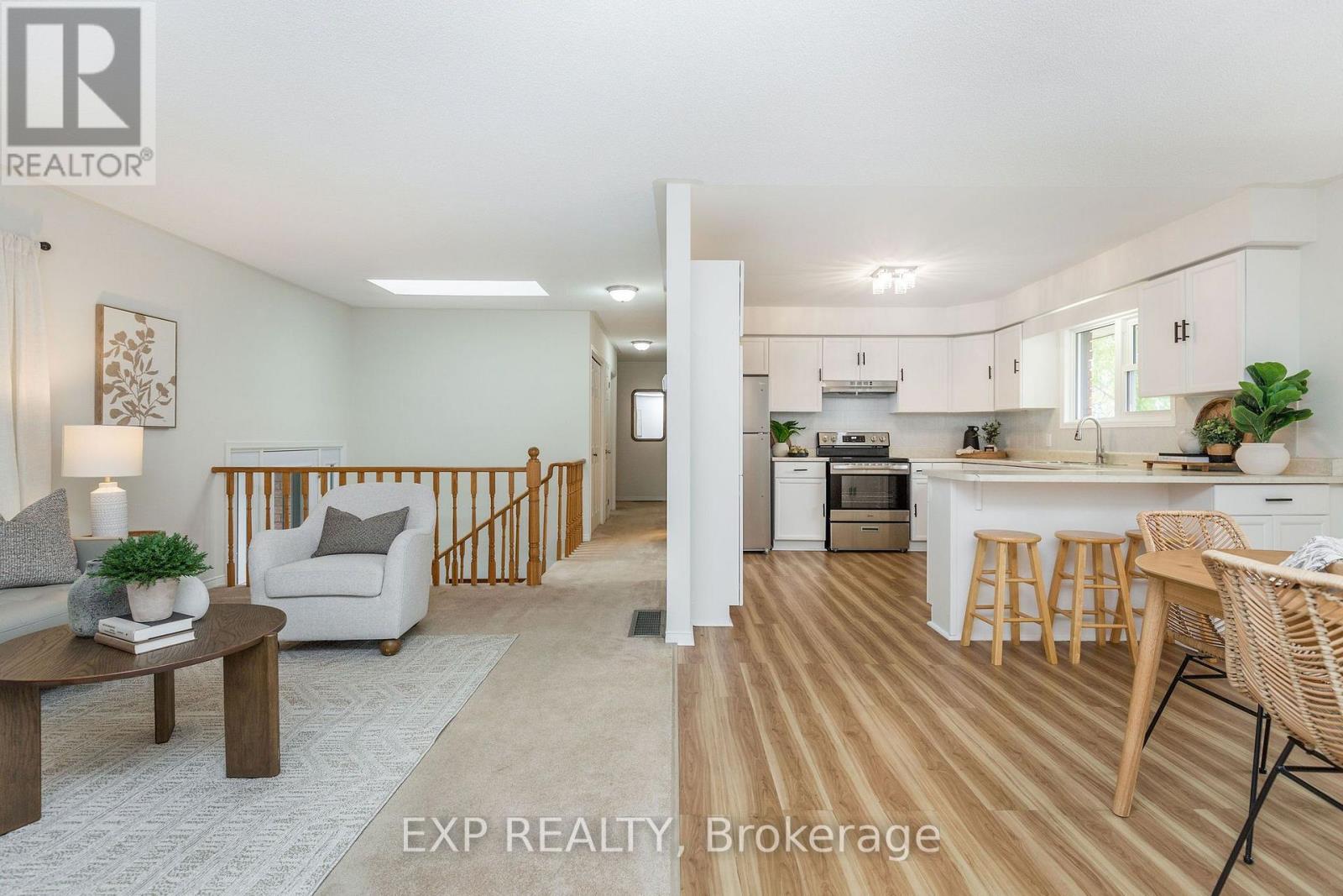 33 Shaw Street, Springwater, Ontario  L0L 1P0 - Photo 6 - S14087054