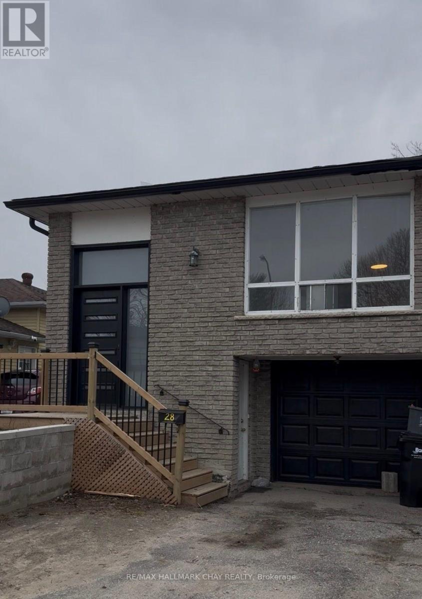 LOWER - 28 CARLTON ROAD, Barrie, Ontario