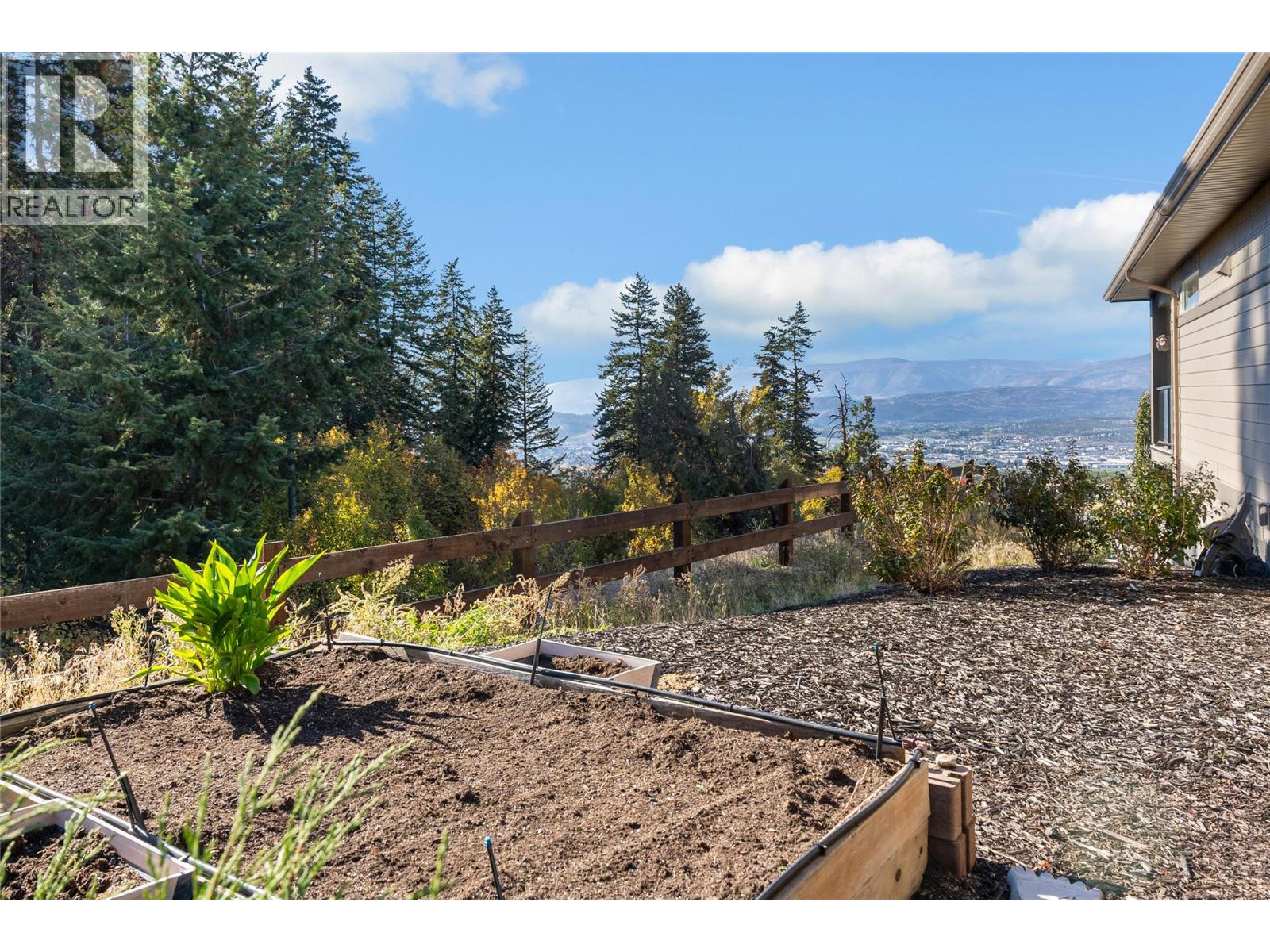 2345 Spring Lane, Kelowna, British Columbia  V1P 1T8 - Photo 51 - 10403492